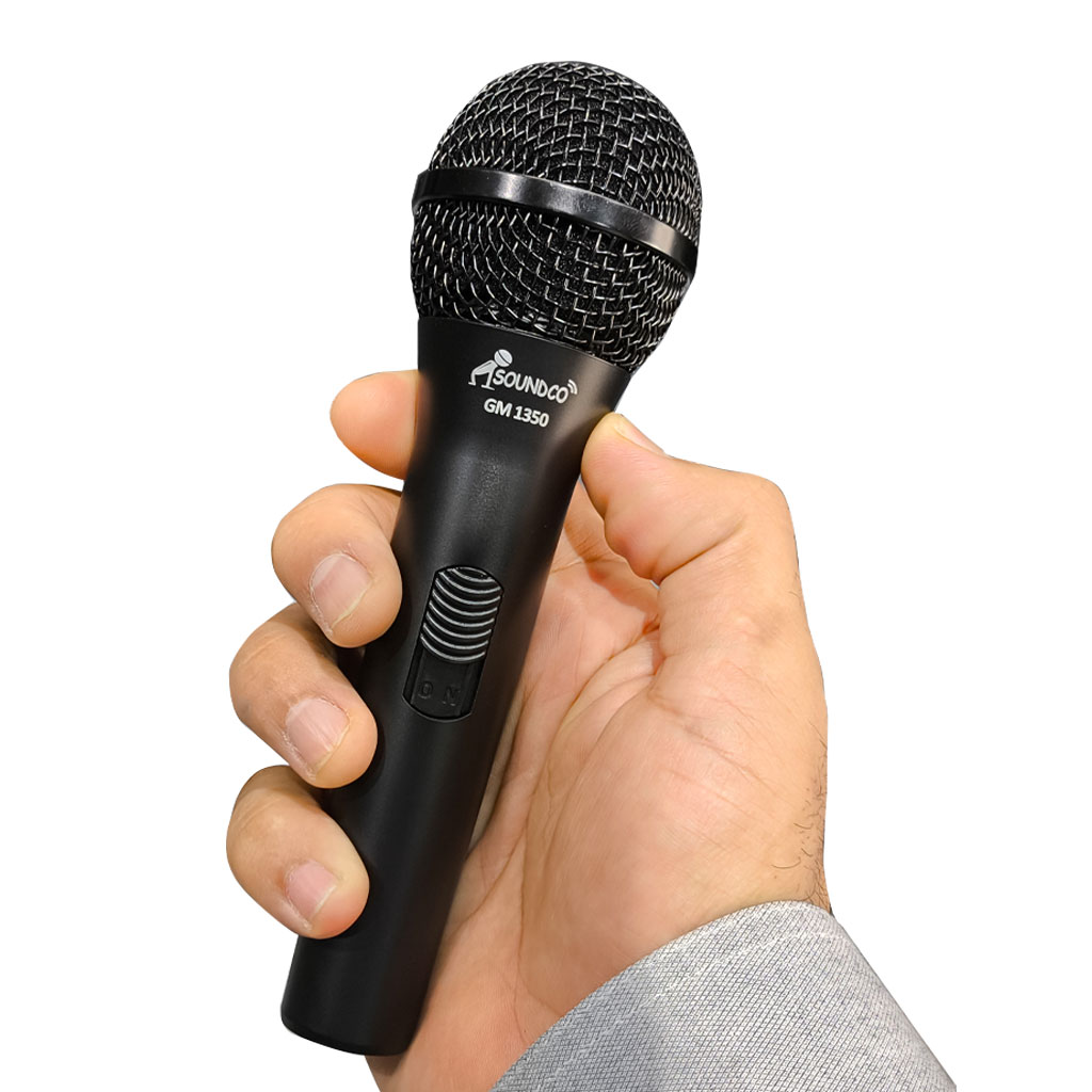 میکروفن-سیم-دار-ساندکو-مدل-GM1350-نمای-دست